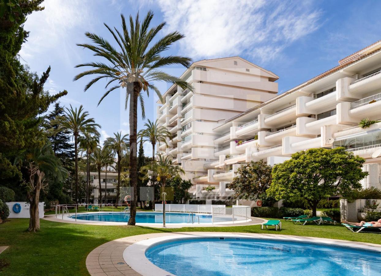 Suite 208, Close To The Beach, 2 Bedroom,Golden Mile マルベーリャ エクステリア 写真